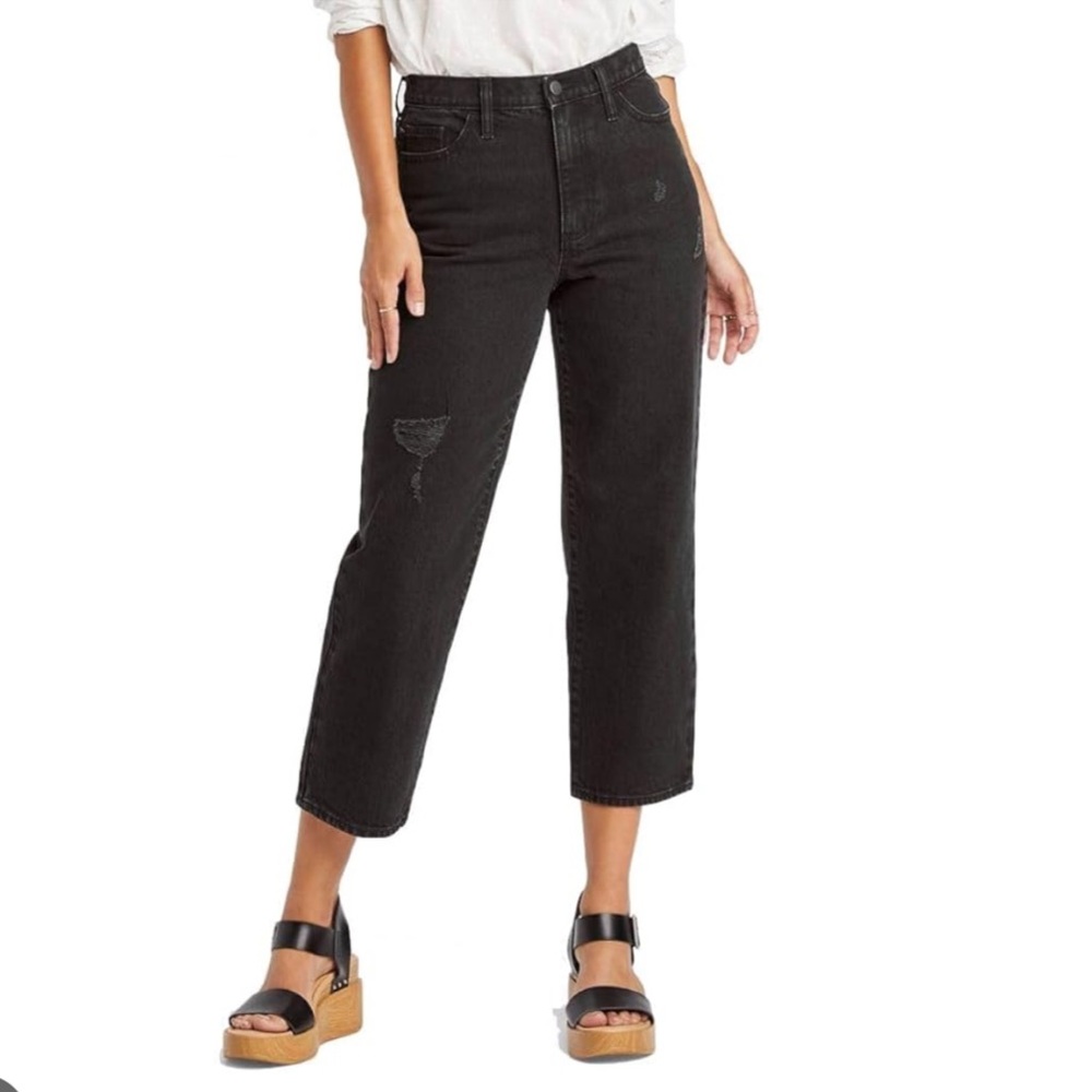 Universal Thread target High Rise Vintage straight black wash jeans size 4 27